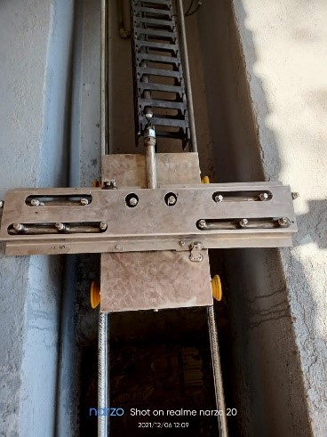 Automatic Movable Under Chassis System